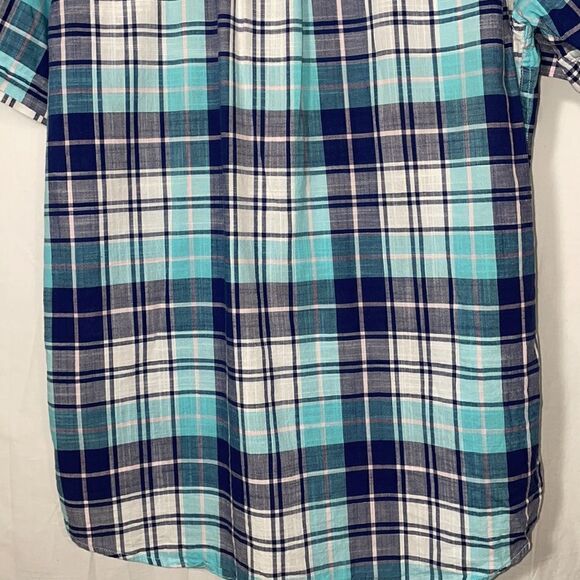 Izod short  sleeve button down shirt - Picture 8 of 8